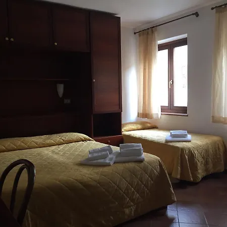 Citta Di Trieste 3* グラード